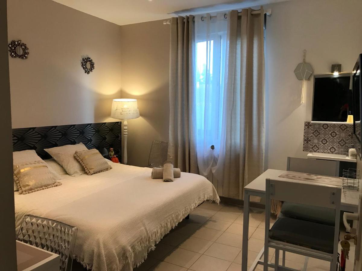 Le Marty Bed and Breakfast Narbonne Buitenkant foto